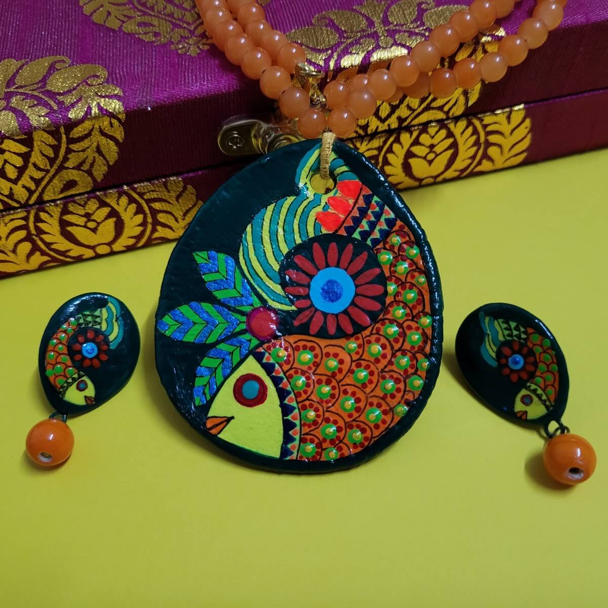 traditional-necklaces